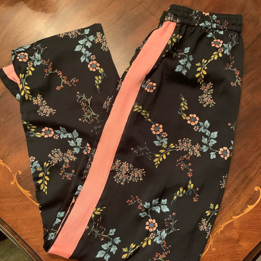 Silky printed joggers with stripe